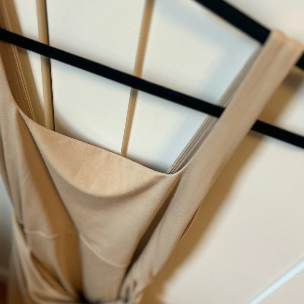 ✨ Aritzia Wilfred Saturn Maxi Dress Wrap Dress, Size Large in Cream - Picture 4 of 5